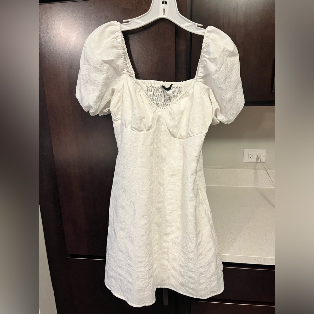 H&M knee length  white dress with rutched puff sleeve